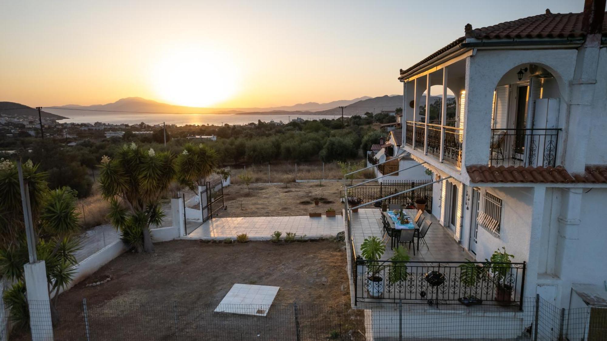 Aelia Luxury Maisonette * Salamís